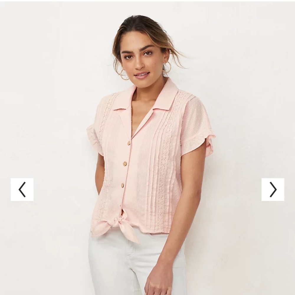 LC Lauren Conrad size M tie front top